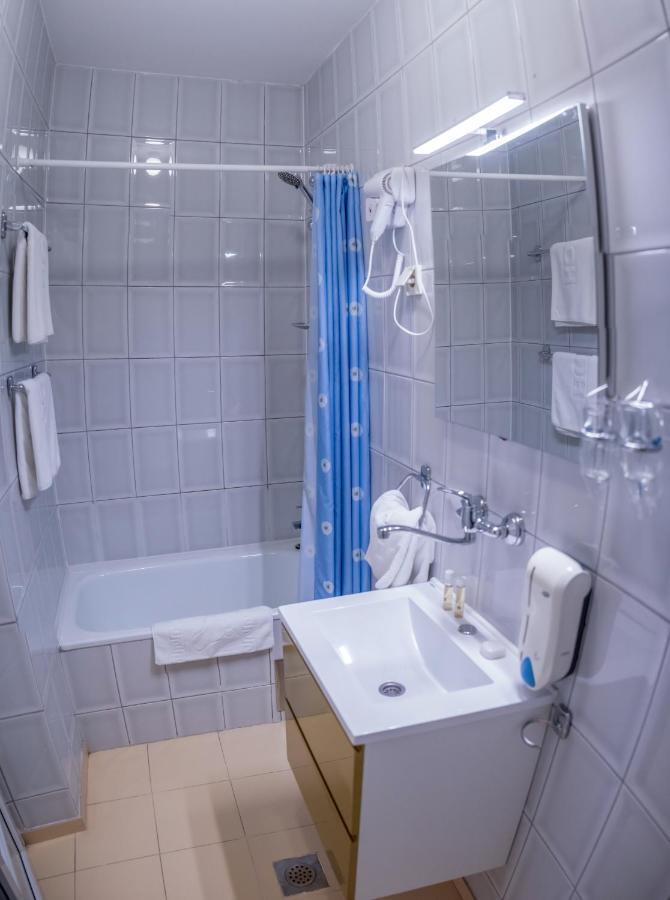Hotel Integra Добой Экстерьер фото